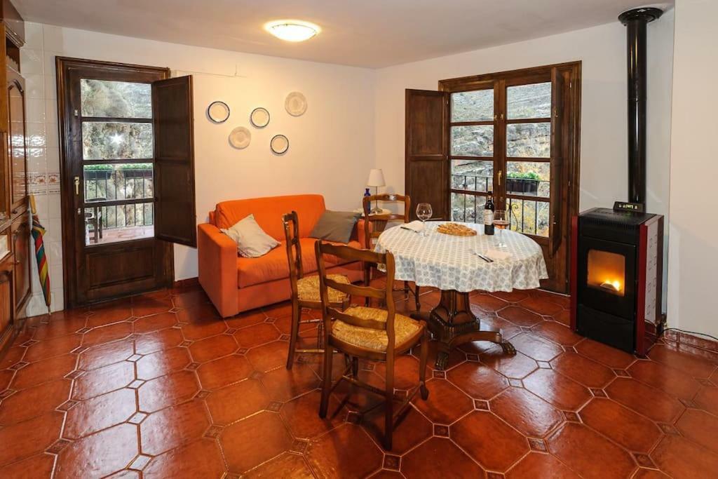 Apartamento Portal Del Agua Albarracín Eksteriør bilde